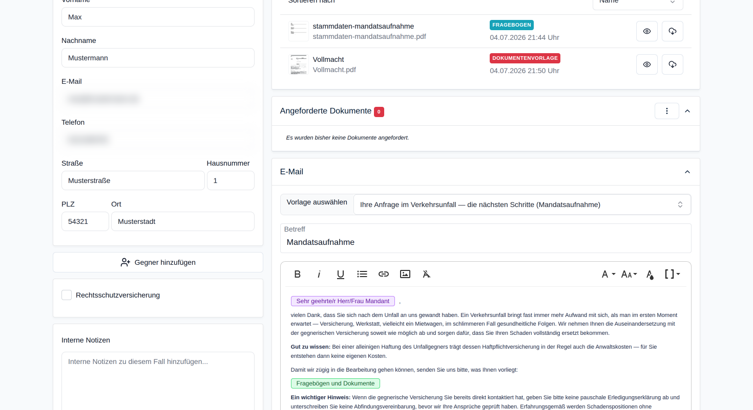 Passen Sie den E-Mail-Text an: Vorlage, Betreff und Inhalt sind direkt im Editor bearbeitbar.